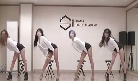 Vanessa beni havaya uçurmak için konulu lez sex