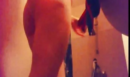 Alix olgun konulu sex izle görmek ve birbirini yemek, küçük ıslak kedi