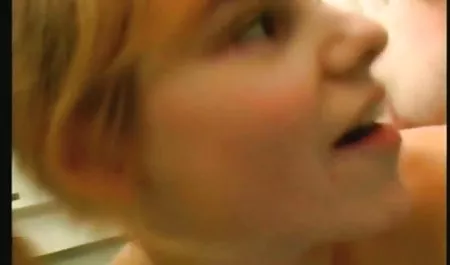 Büyük memeli konulu sex film indir esmer bir vibratör ile Mastürbasyon yapıyor