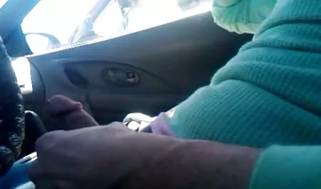 Biraz baskın vk sex konulu bir kız, erkek arkadaşı mandal