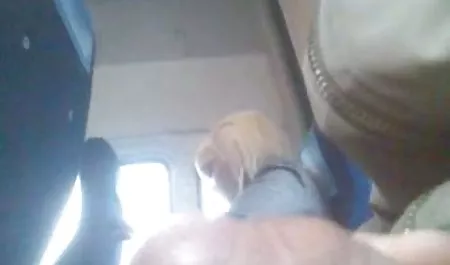 İki Fransız ve büyükannesi konulu sex erotik