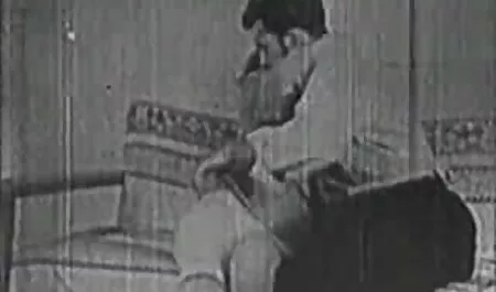 Sıcak genç siyah et craves konulu sex twitter