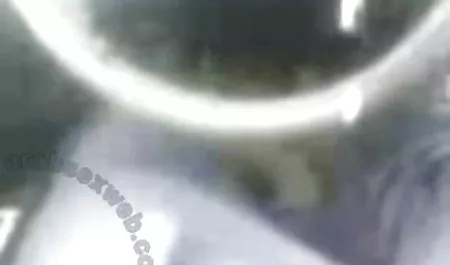 Kıllı Penelope Reed badem büküm konulu sikişme