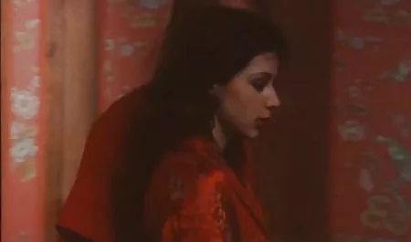 Spor salonunda film izle konulu sex Gina West patron