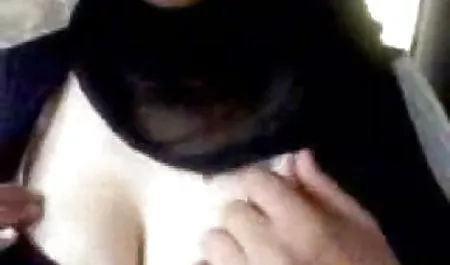 Azgın büyük Güzel kadın sex video konulu Lexus handjob