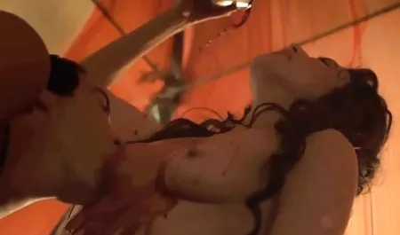 Yanıp söner, olgun konulu sexs kapalı kapılar arkasında kamu lanet